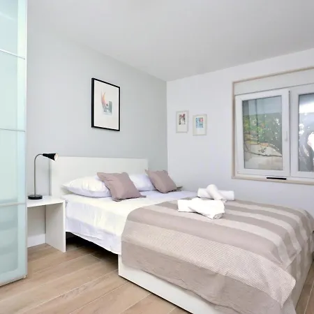 Theodoros Villa Split