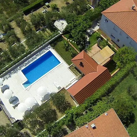 Theodoros Vila Split